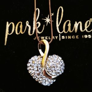 Swarvoski Crystal heart pendant necklace